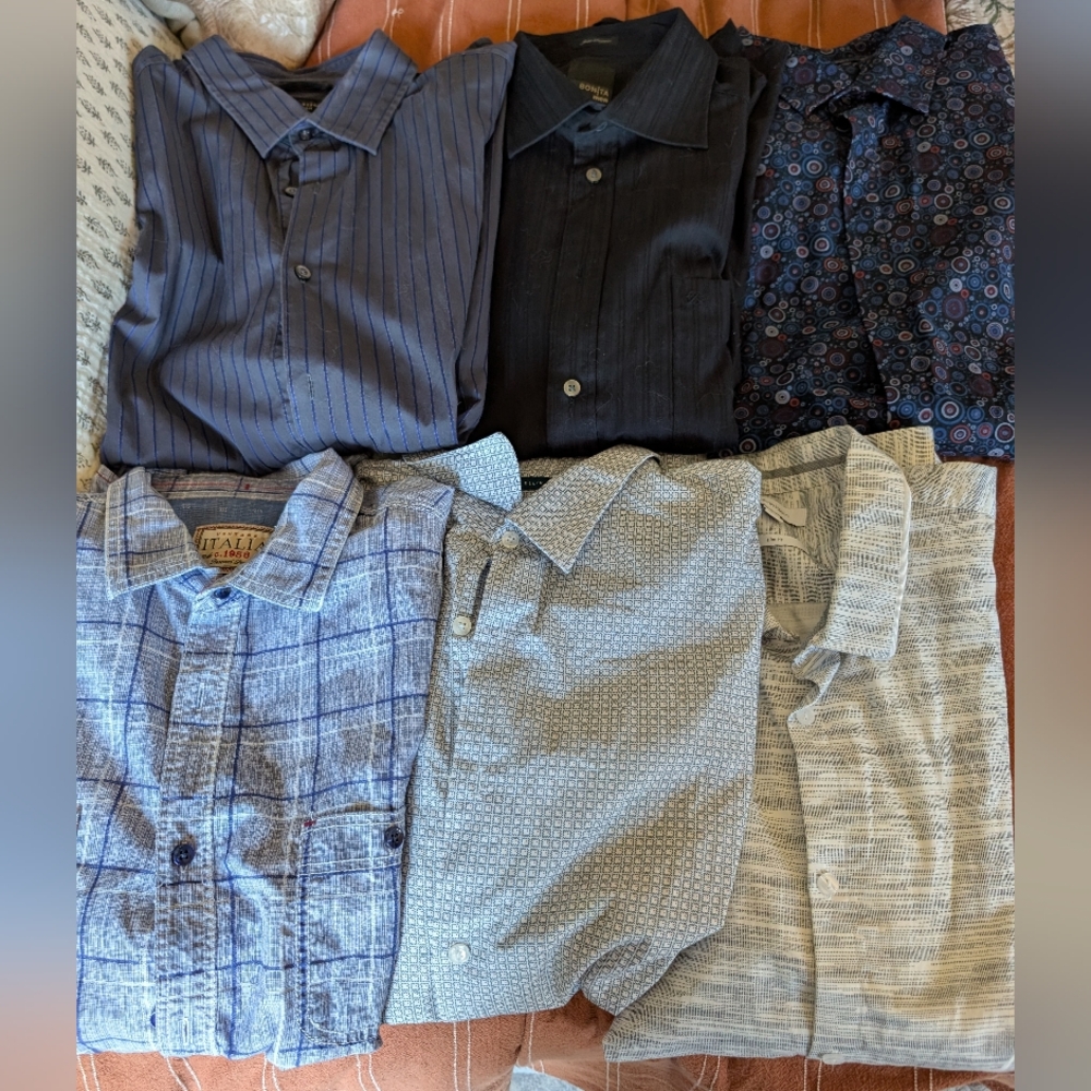 Banana Republic Men's Blue and Black Casual Shirts